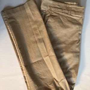 Gap Khakis in Tan Size 4/27 Barely Worn Like New